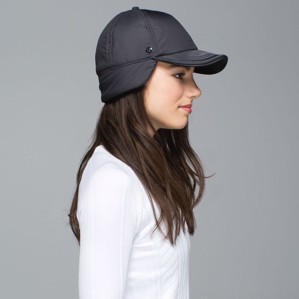 **ISO** Lululemon Fluffed Up Run Hat in Black